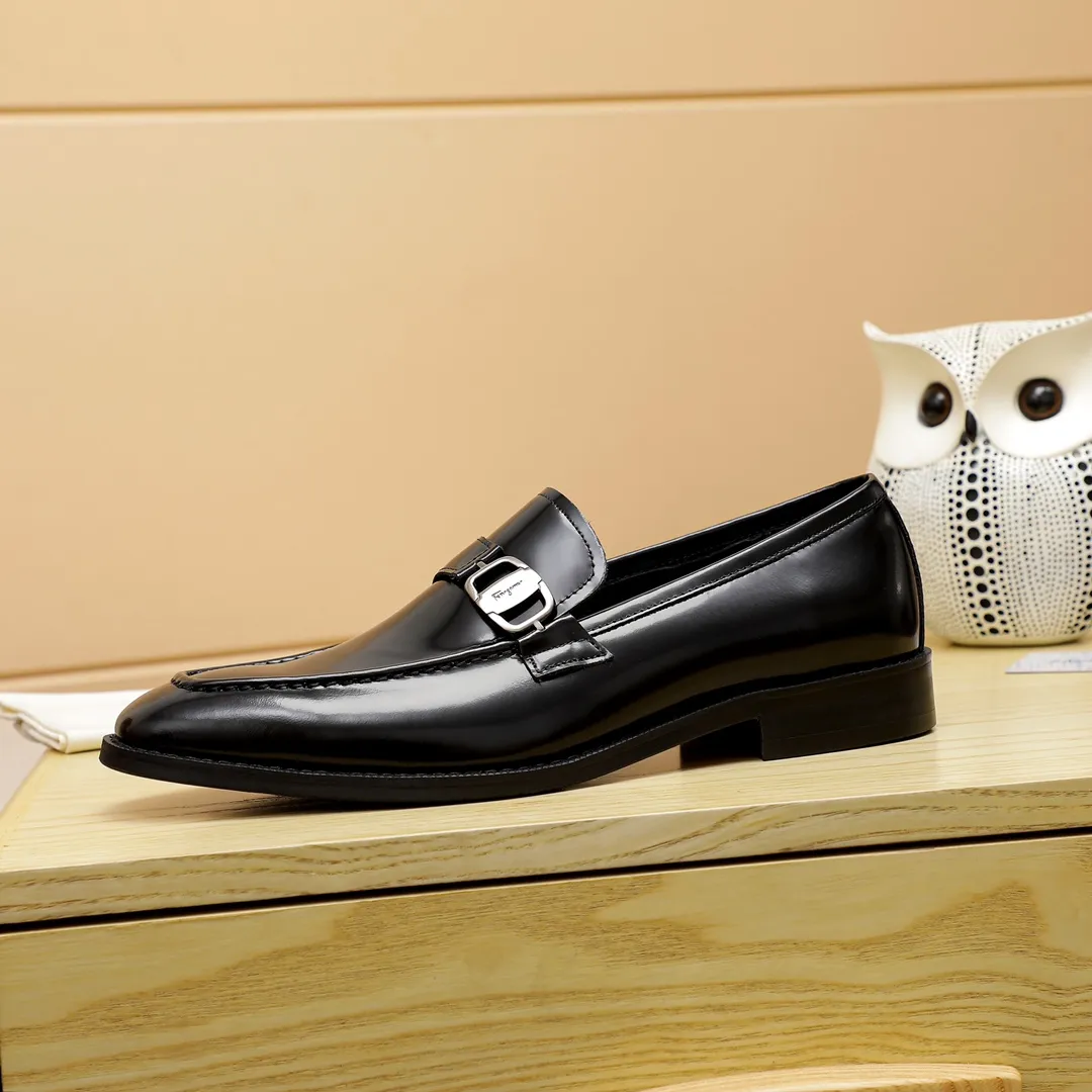 Factory price 420 🔥Ferragamo's new men's casual slip-on shoes🇨🇳Official website original 1:1 mold opening, original quality💯Fine workmanship, high-end luxury☘The upper is made of imported Italian first-layer cowhide🌴🐑leather lining🍓Rubber wear-resistant and non-slip outsole, breathable and comfortable to wear🍍The first choice for high-end men🍉Black, size 38-45